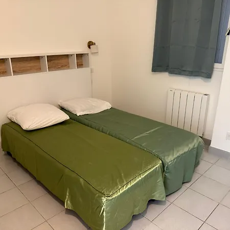 Banyuls-sur-mer: Vue Mer, Terrasse, Parking Prive, 4 Personnes - Fr-1-309-546 *
