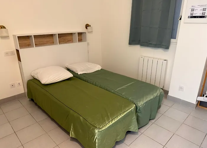 Banyuls-sur-mer: Vue Mer, Terrasse, Parking Prive, 4 Personnes - Fr-1-309-546 *